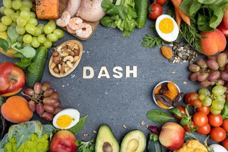 Chế độ ăn DASH: Phương pháp ăn uống giúp ngừng tăng huyết áp