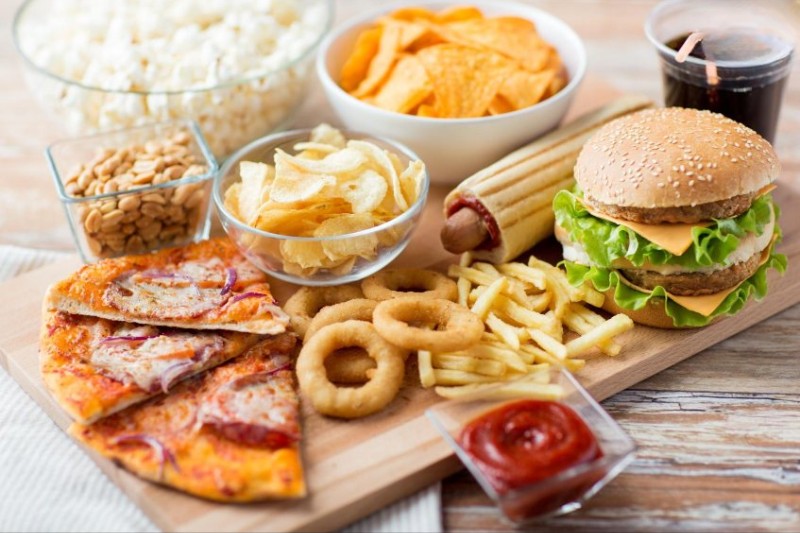  thức ăn nhanh làm tăng triglyceride máu