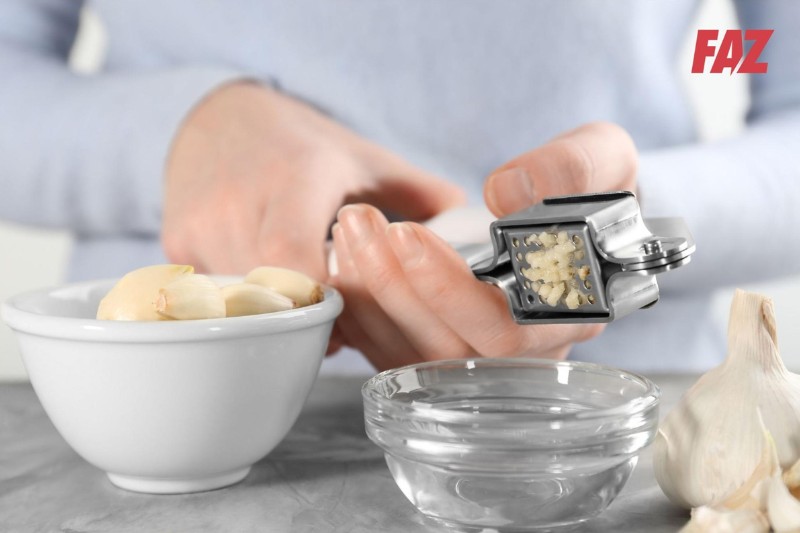 ăn tỏi sống chữa mở máu