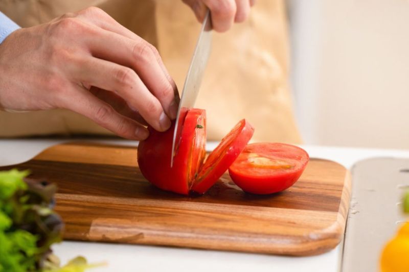 cà chua hỗ trợ điều hòa mỡ máu