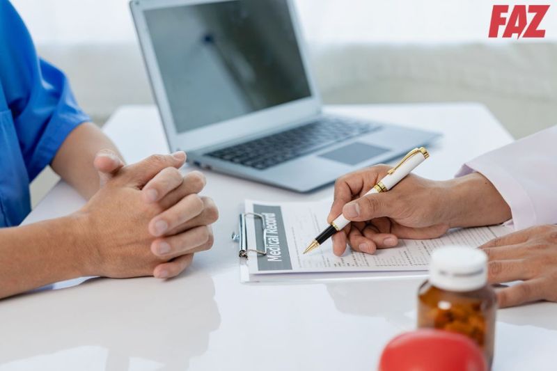 nên tham khảo ý kiến của bác sĩ khi dùng lá sen