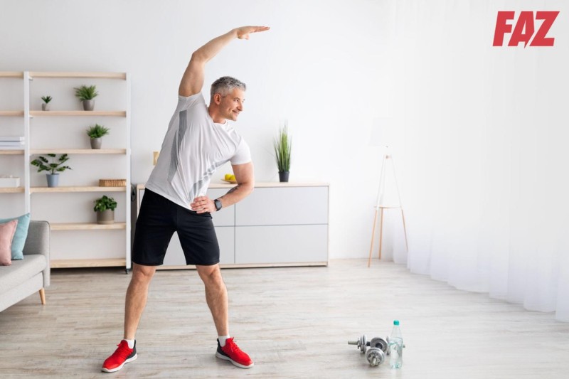 vận động mỗi ngày hỗ trợ điều hòa mỡ máu