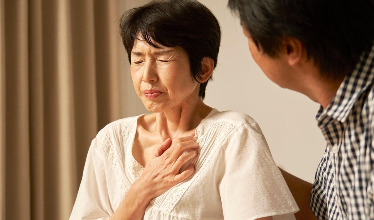 can thiệp kịp thời cho người già khi mắc bệnh