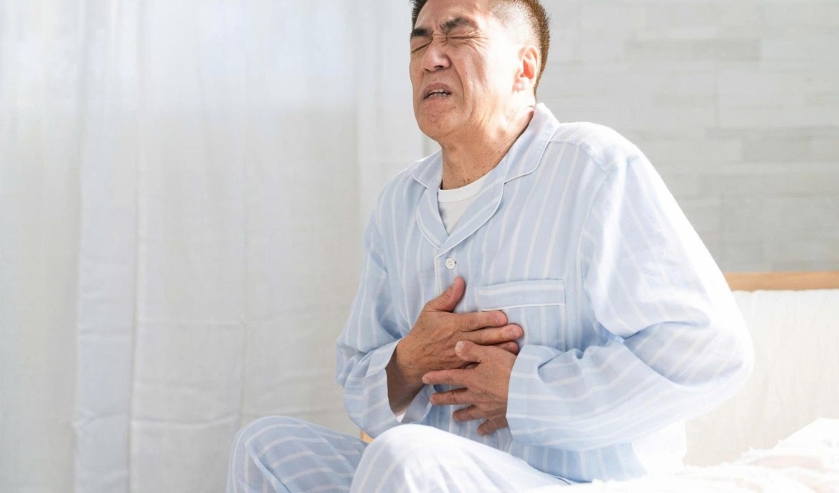 người già có bệnh nền dễ bị nhồi máu cơ tim